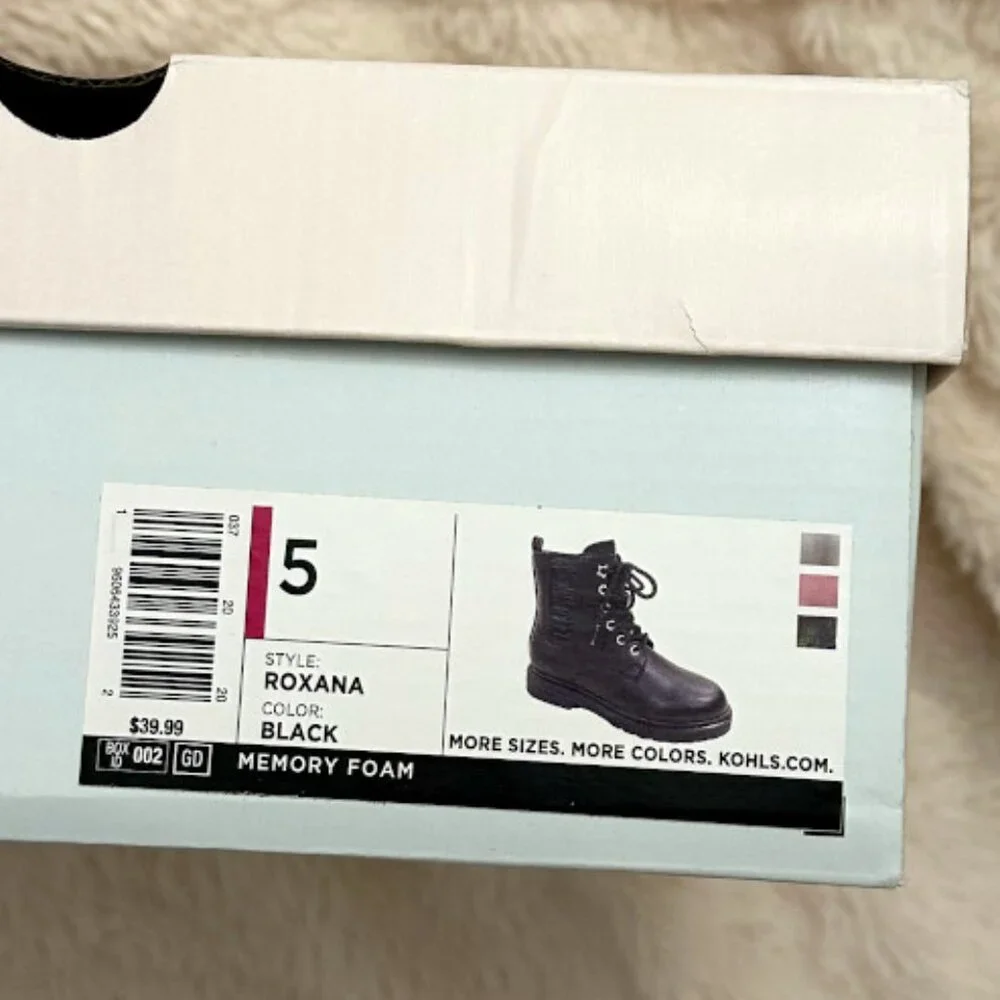 New in Box SO Roxana Big Girl's Combat Black Boots Memory Foam Size 5 Fairygoth